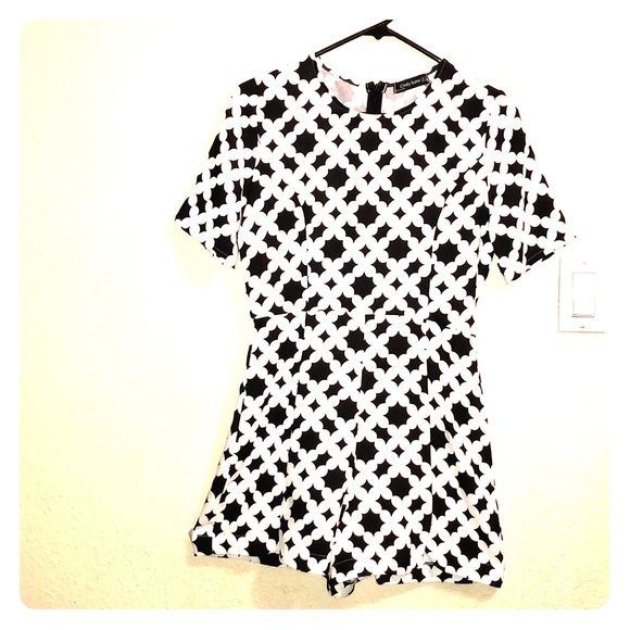 Black and White Romper - Picture 1 of 1